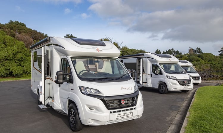 Burstner Lyseo MY2022 - Exterior doors open group shot