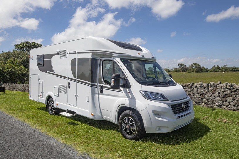 Wilderness carado t449 motorhome