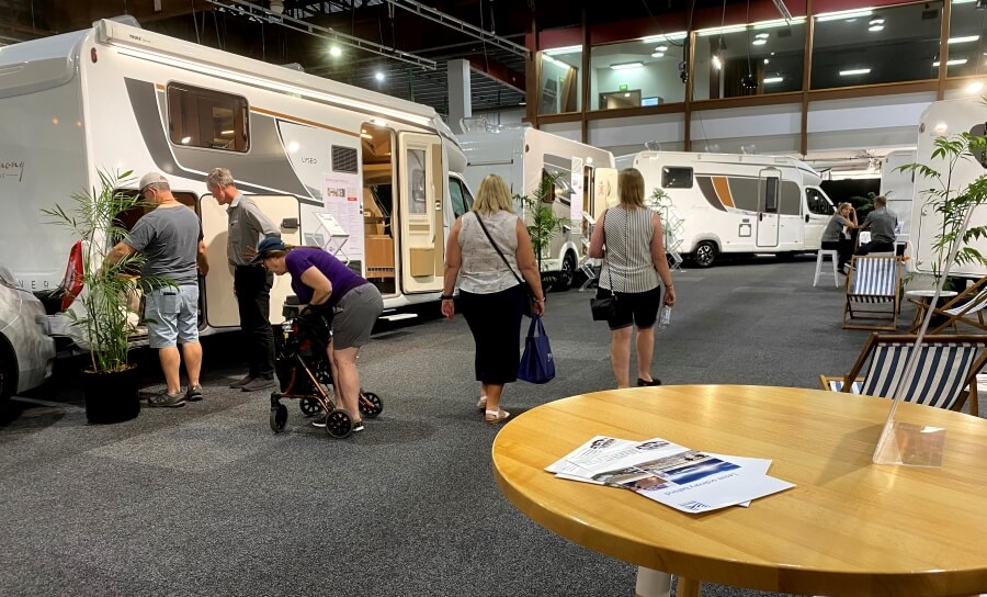 Covi Supershow 2021 attendees inspecting Burstner motorhome 2 cropped 900px