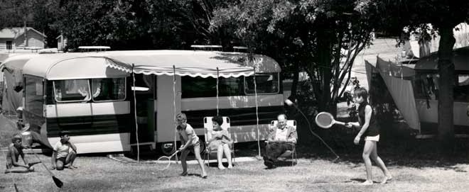 1968 Oxford caravan Selwyn Motor Camp Timaru teara.govt.nz cropped