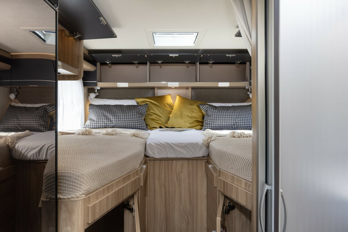 Twin-king-beds-rear-motorhome