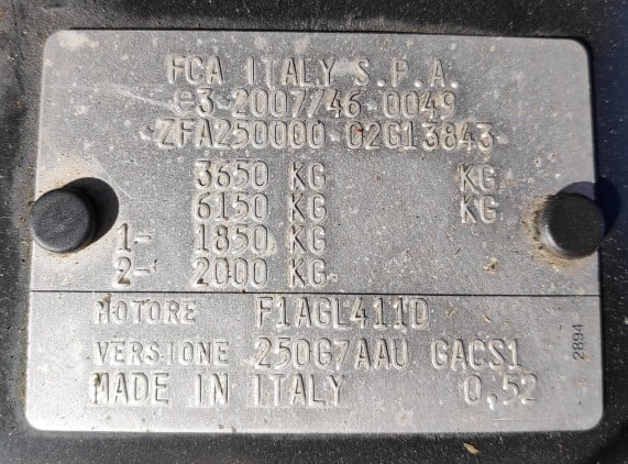 Chassis rating plate weights Carado