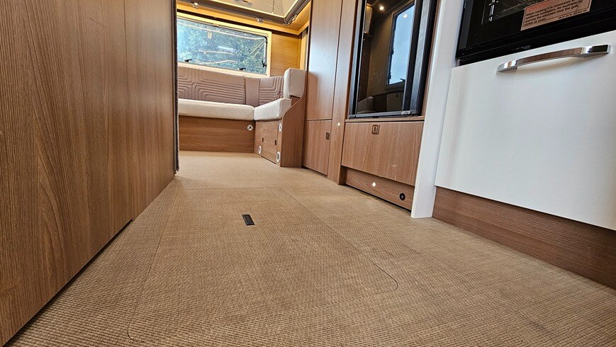 Bürstner flat flooring