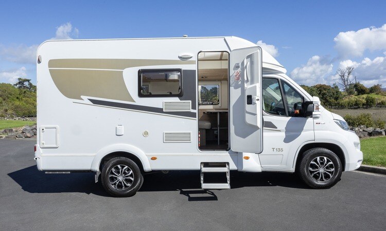 Carado T135 motorhome higher height
