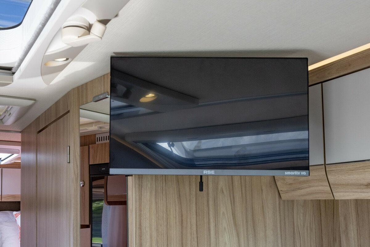 LCD Smart TV Screen in a HYMER
