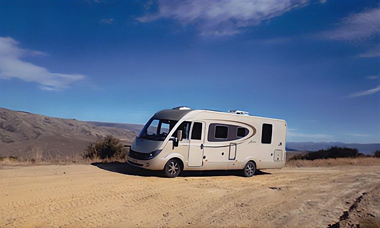 Driving uphill with a front wheel drive motorhome