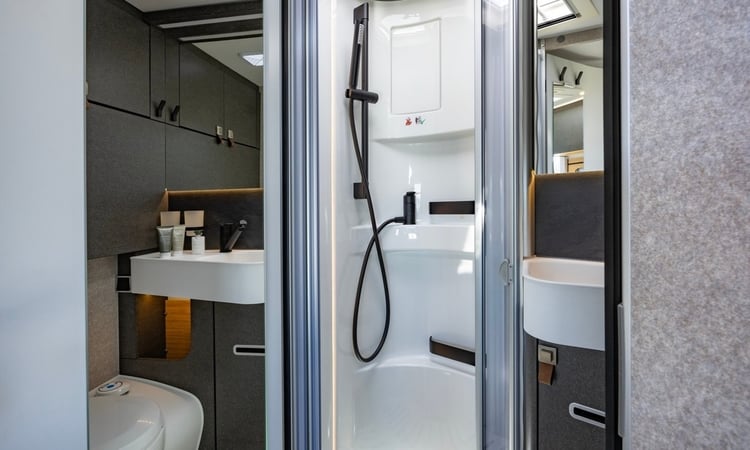 2025 HYMER MLT580 - bathroom