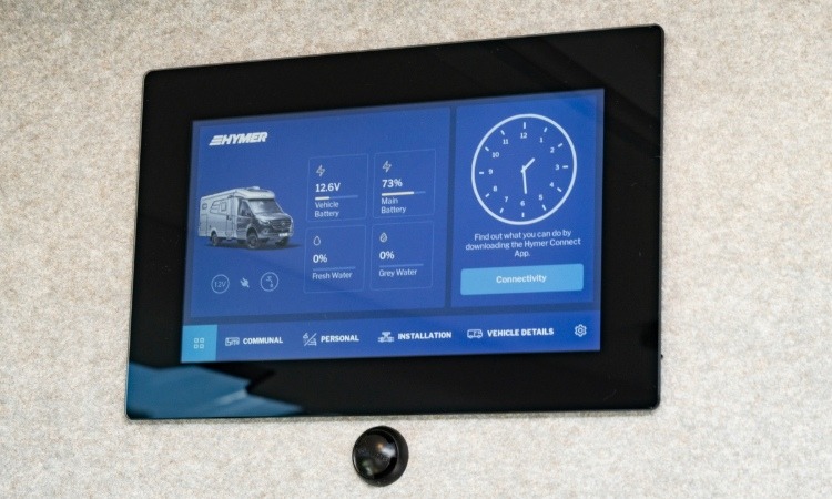 Battery level on a HYMER motorhome control panel