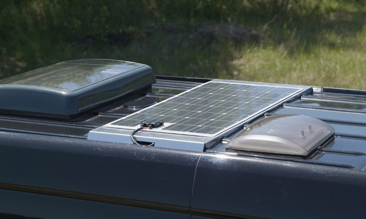 Monocrystalline solar panels