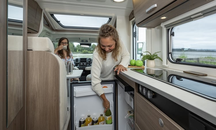 Carado V337 2025 - Fridge