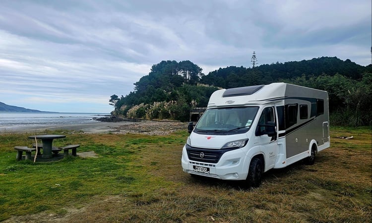 T447 parked at the beach