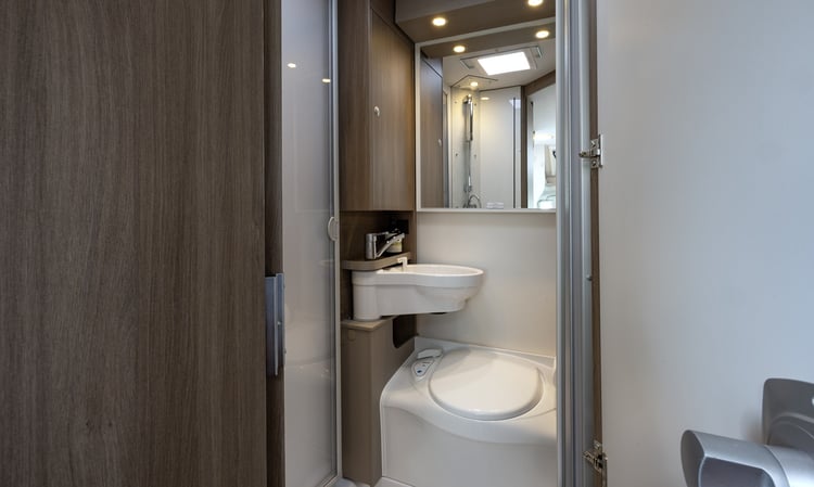 Carado T135 2025 bathroom toilet