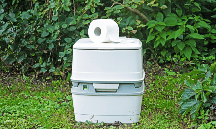 Composting toilet outside-1