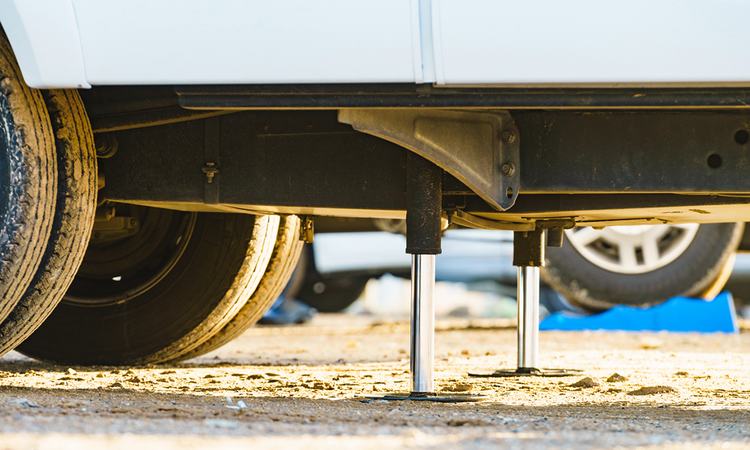 Hydraulic levelling system