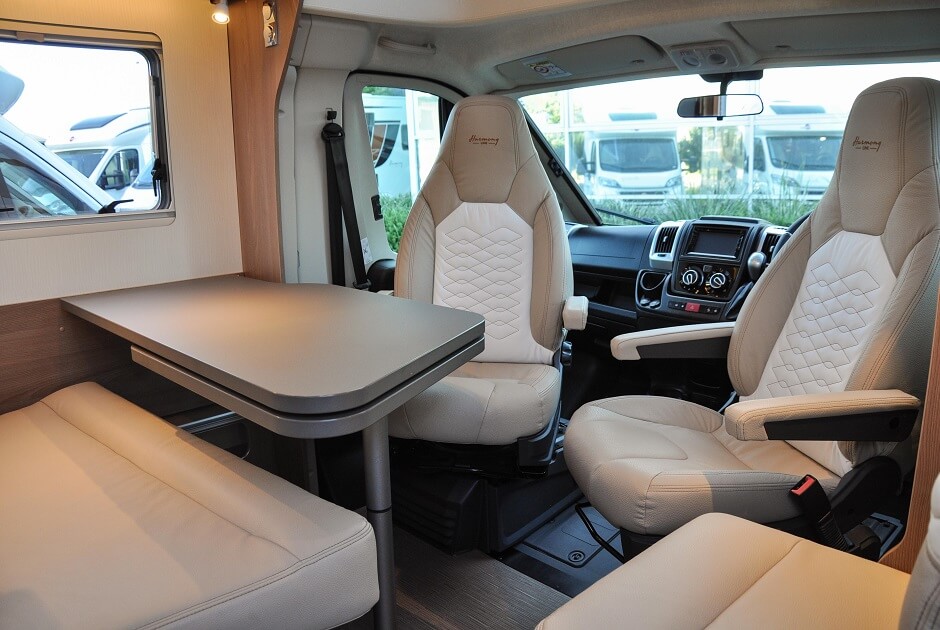 Wilderness 2019 Lyseo T690G motorhome interior seats