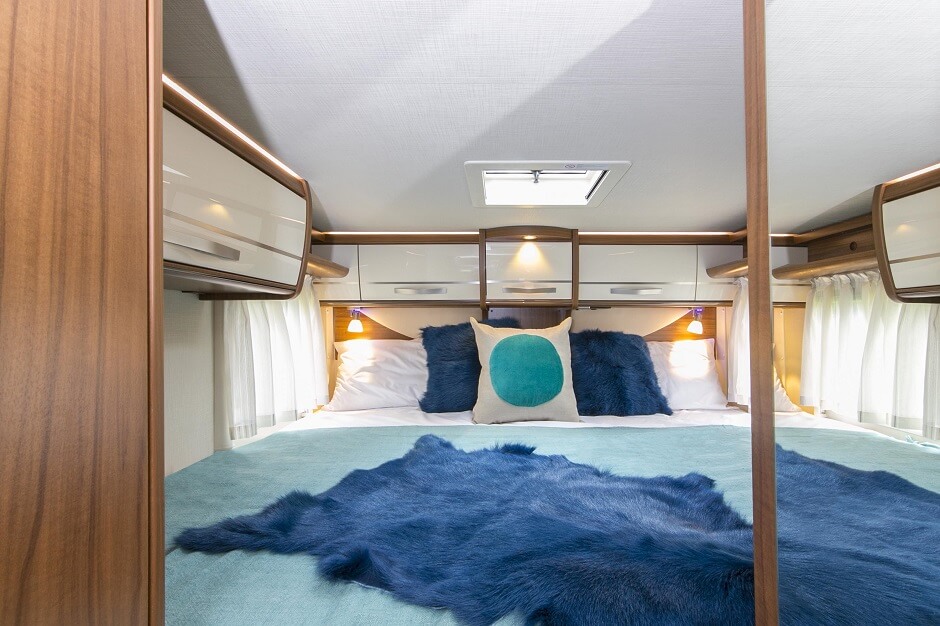 Wilderness 2020 Hymber MLT580 interior double bed