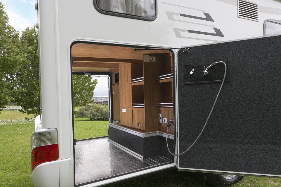 Wilderness 2020 Hymber MLT580 exterior garage