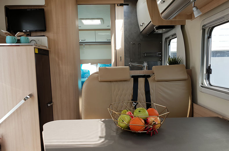Wilderness 2017 Lyseo IT700 motorhome interior dining