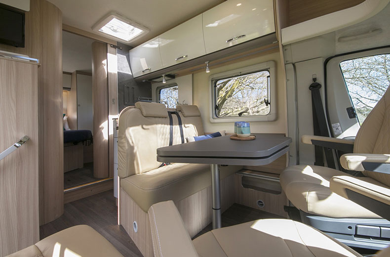 Wilderness 2017 Lyseo T700 motorhome interior living area
