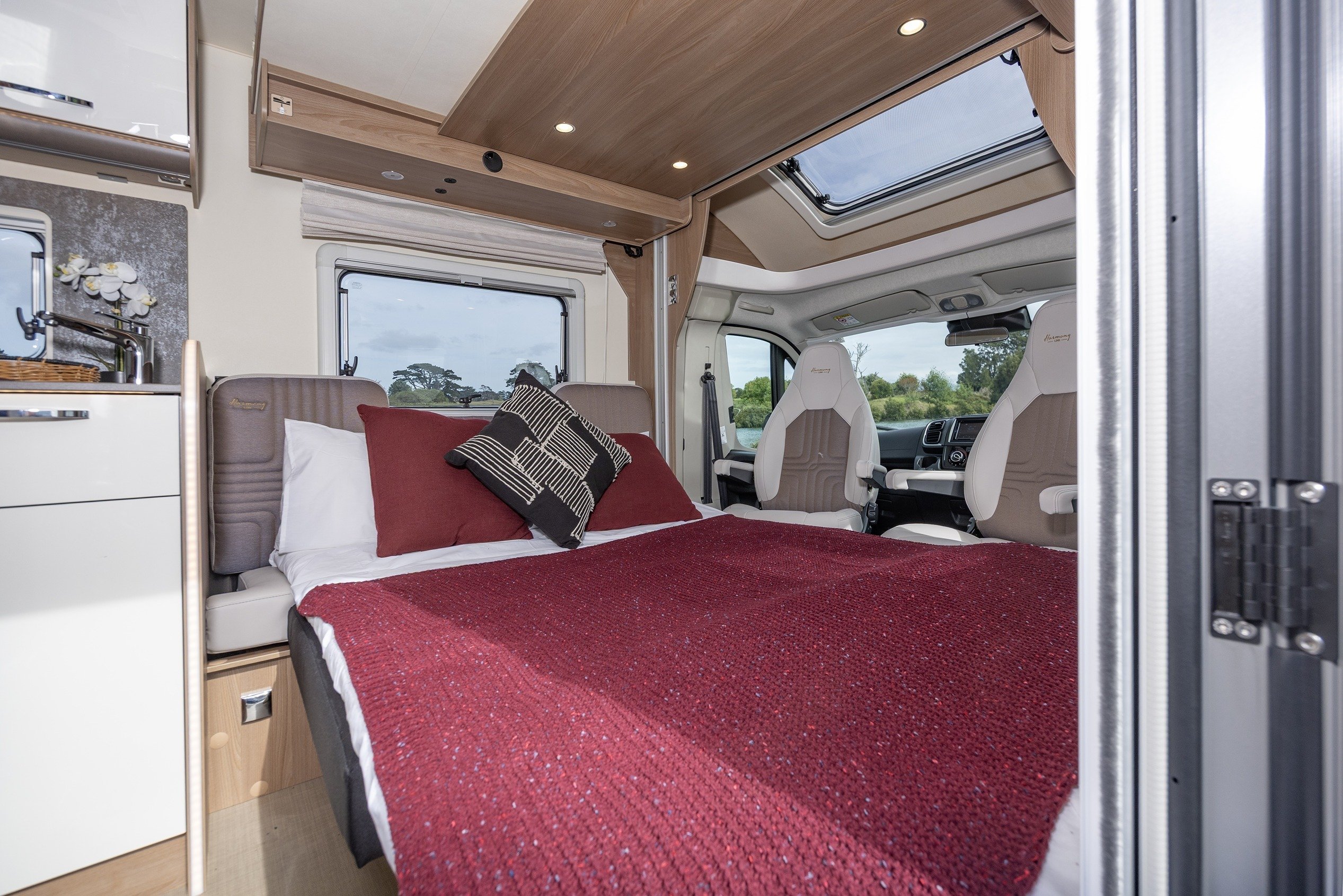 Wilderness Burstner Lyseo TD594 2025 motorhome bed
