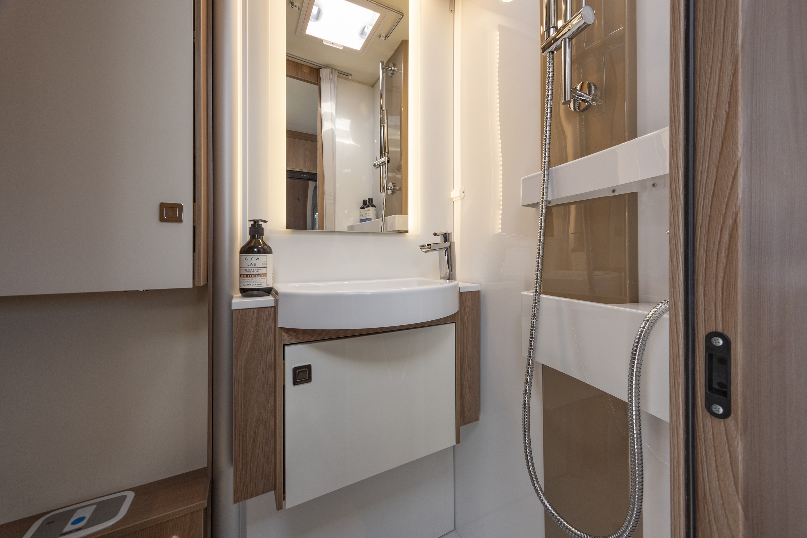 Wilderness 2025 Lyseo TD690G motorhome interior bathroom