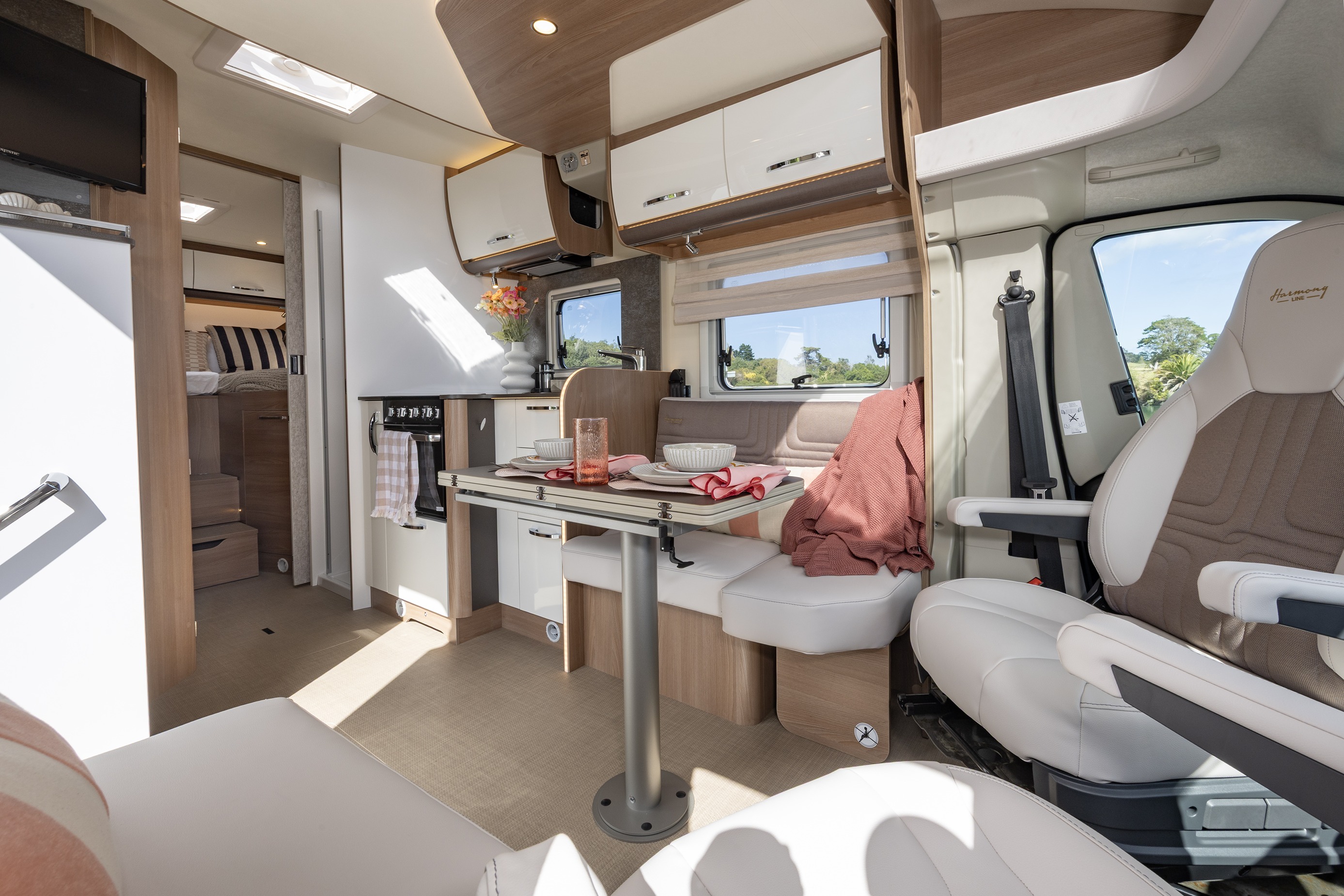 Wilderness 2025 Lyseo TD727 motorhome interior living area