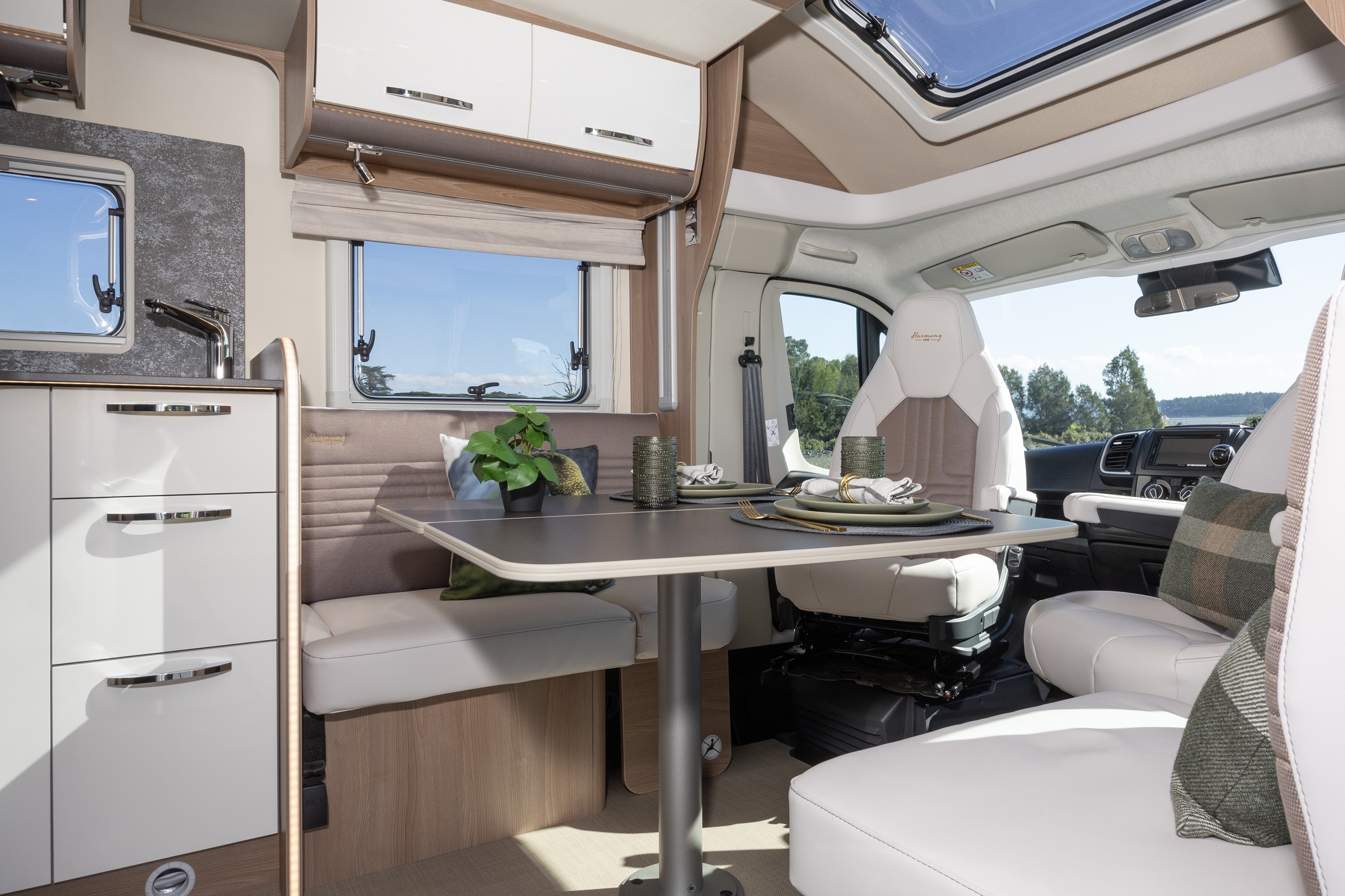 2025 Burstner TD736 - Lounge Area