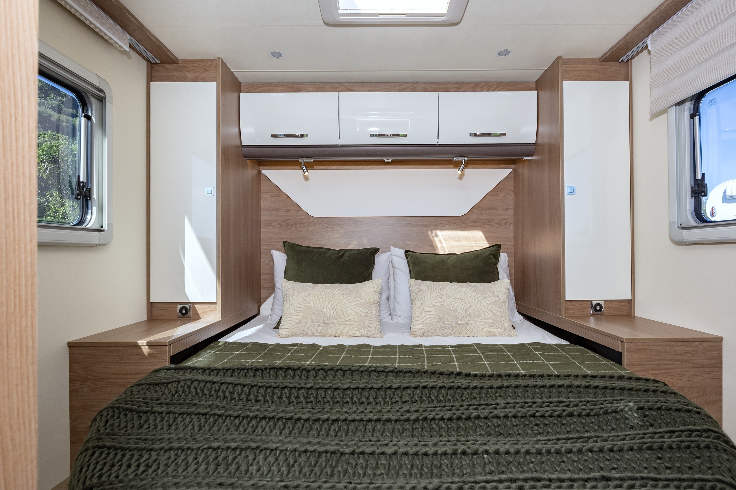 2025 Burstner TD736 - Bedroom