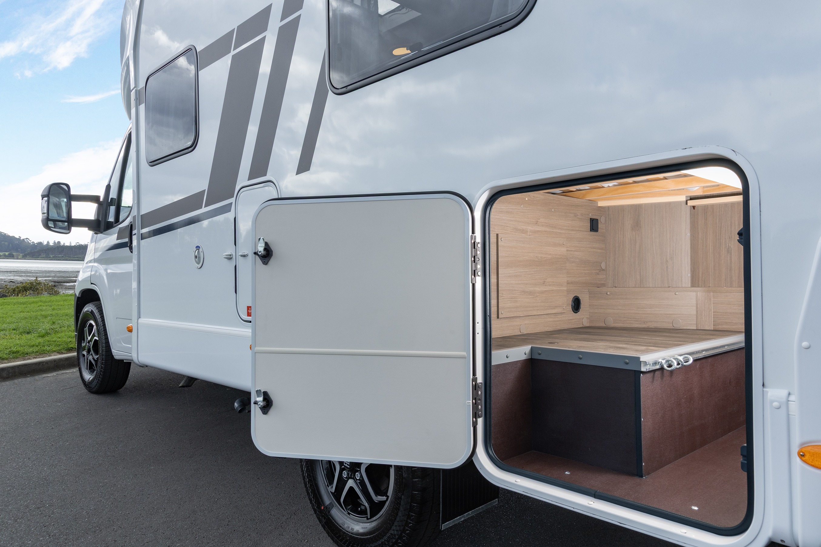 Wilderness 2025 Carado T135 motorhome exterior garae