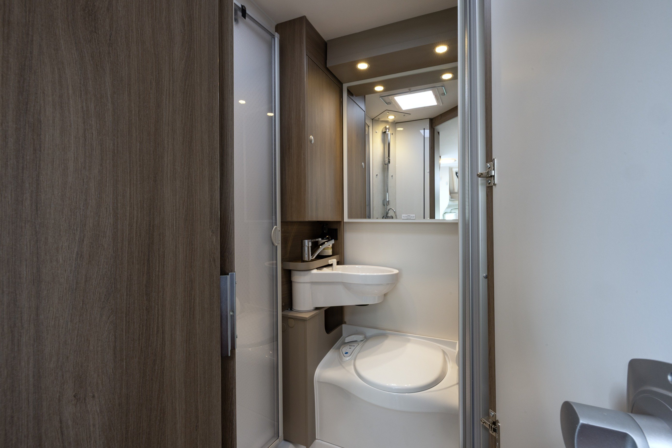 Wilderness 2025 Carado T135 motorhome interior bathroom