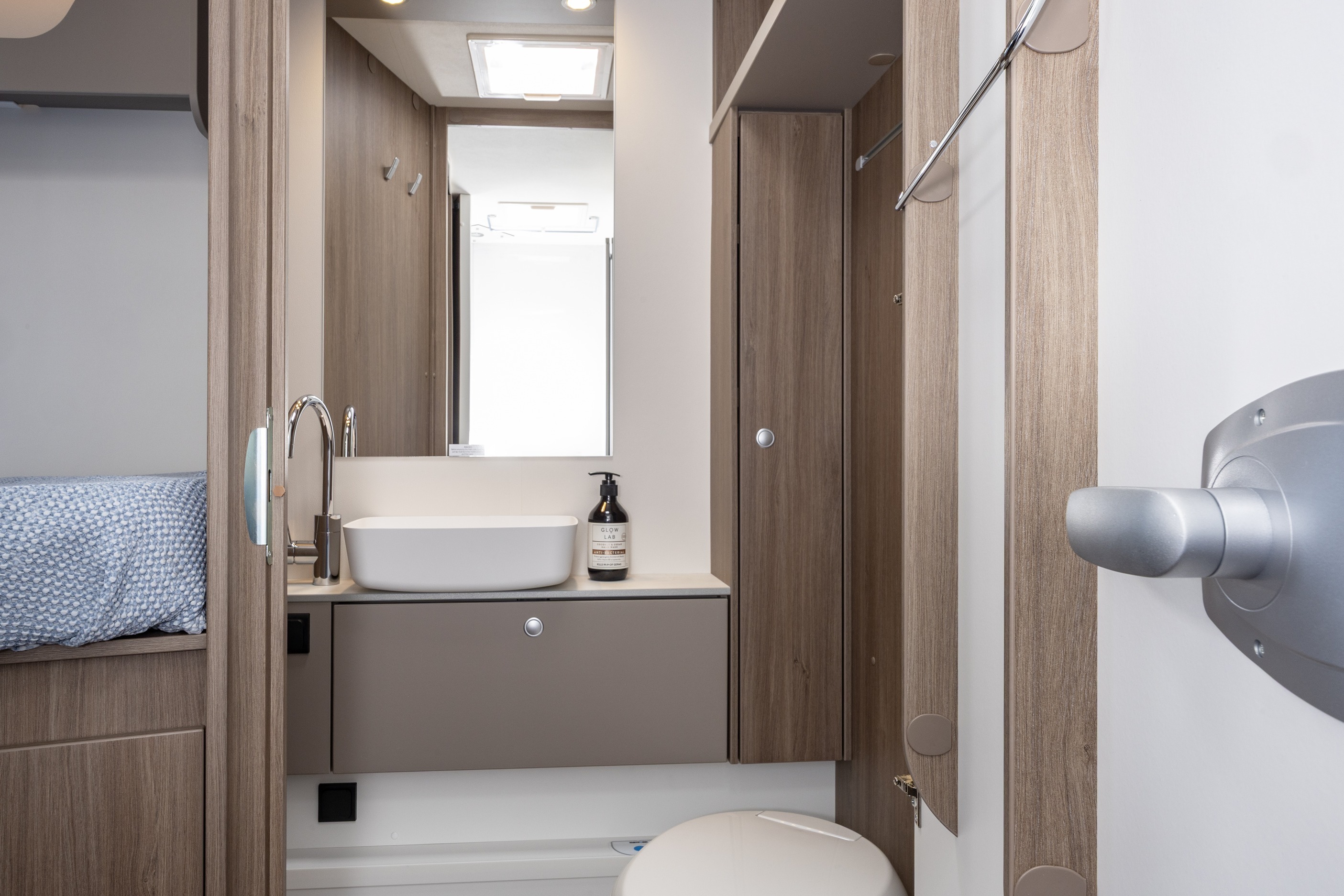 Wilderness 2025 Carado T457 bathroom