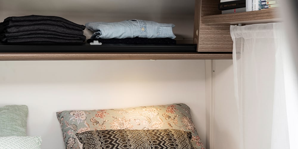 Carado V337 2020 interior storage