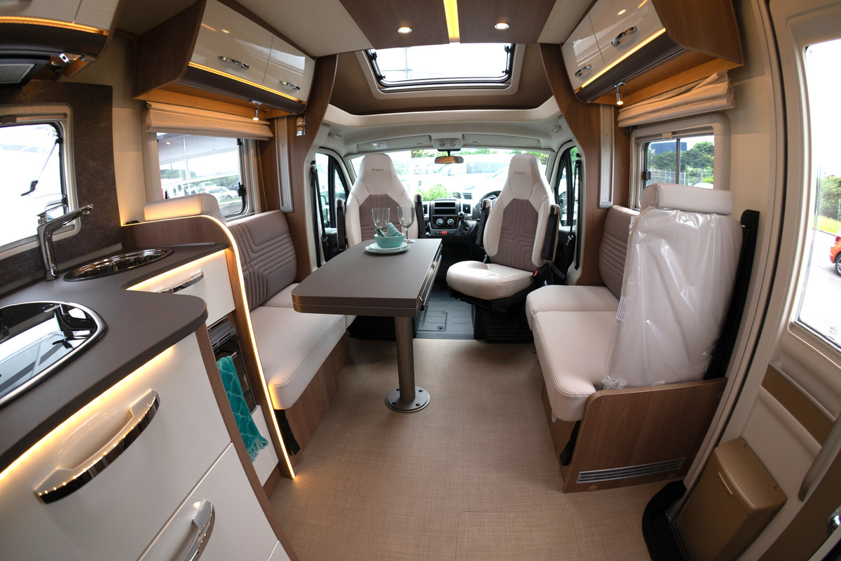 Wilderness 2022 Lyseo TD736 motorhome interior