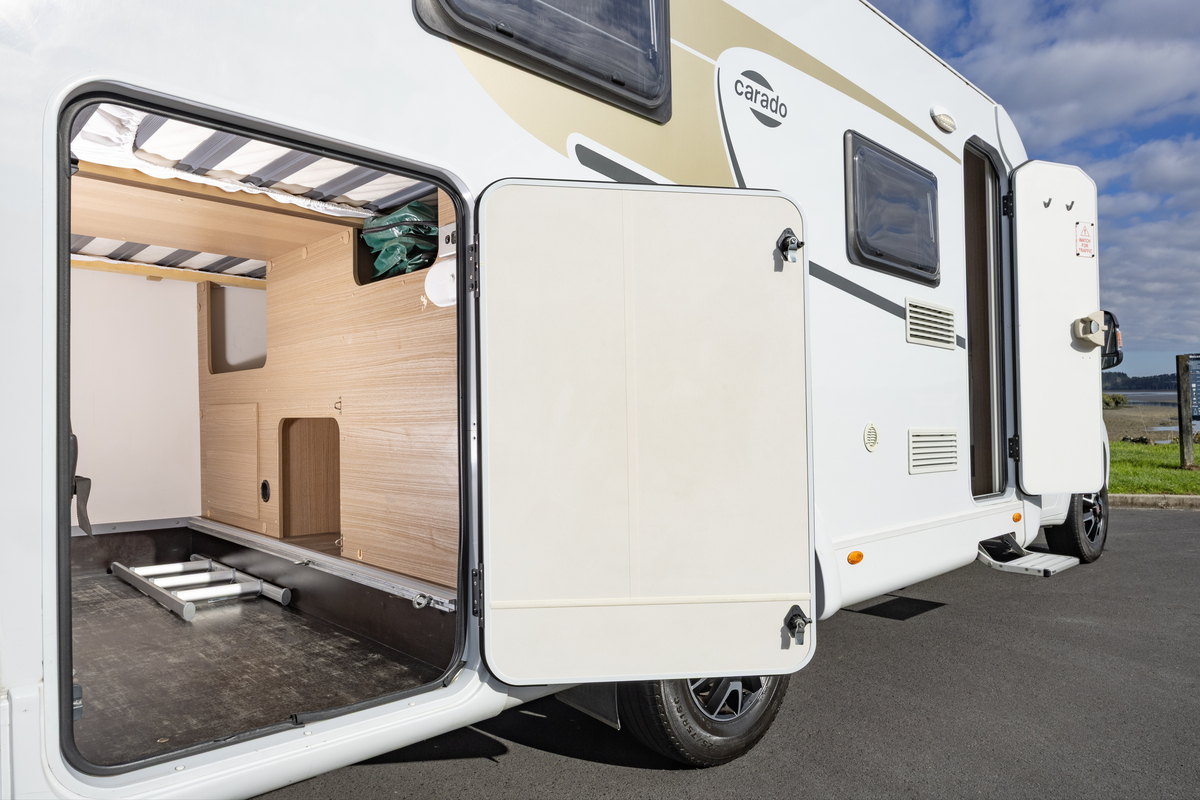 Carado V337 garage