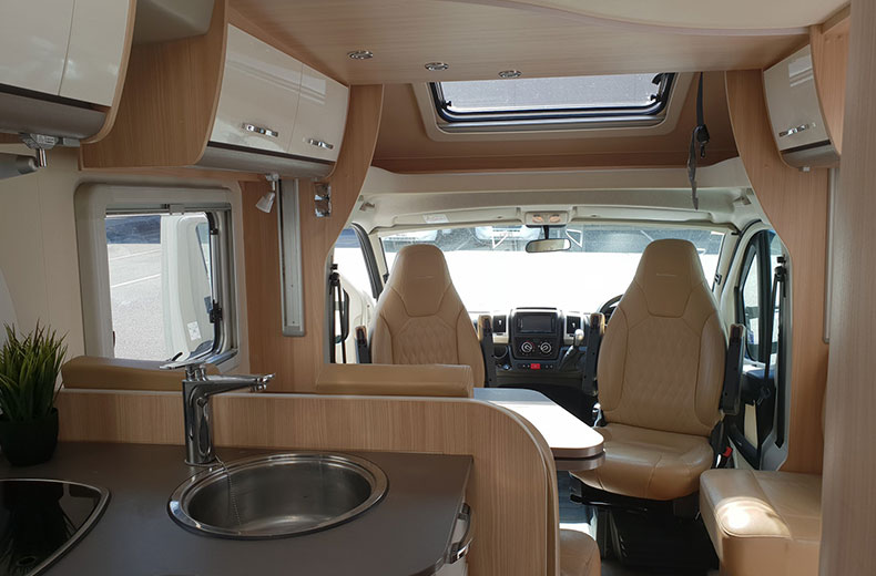 Wilderness 2018 Lyseo IT700 motorhome interior look through