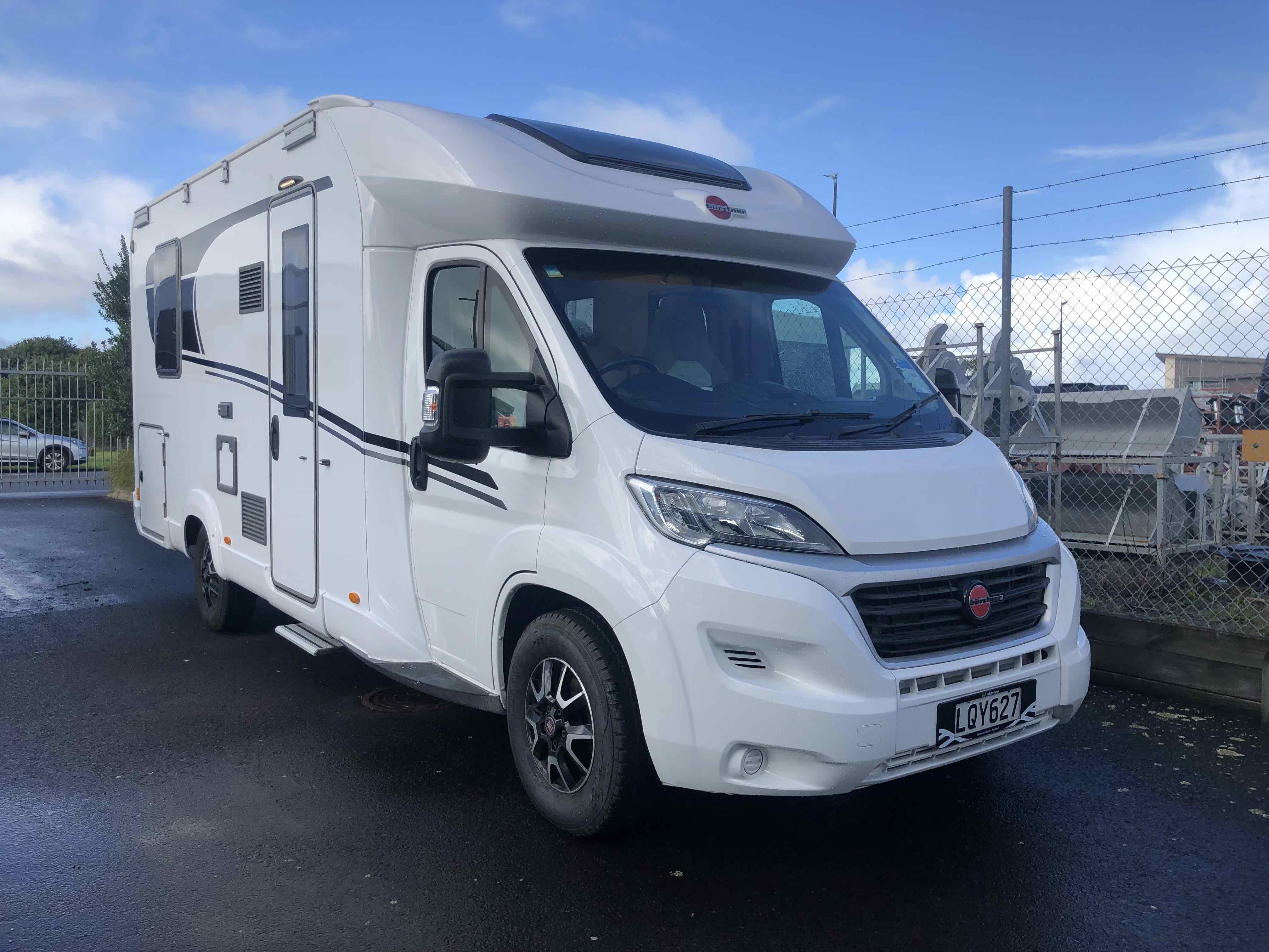 Wilderness 2018 Lyseo T700 motorhome general exterior