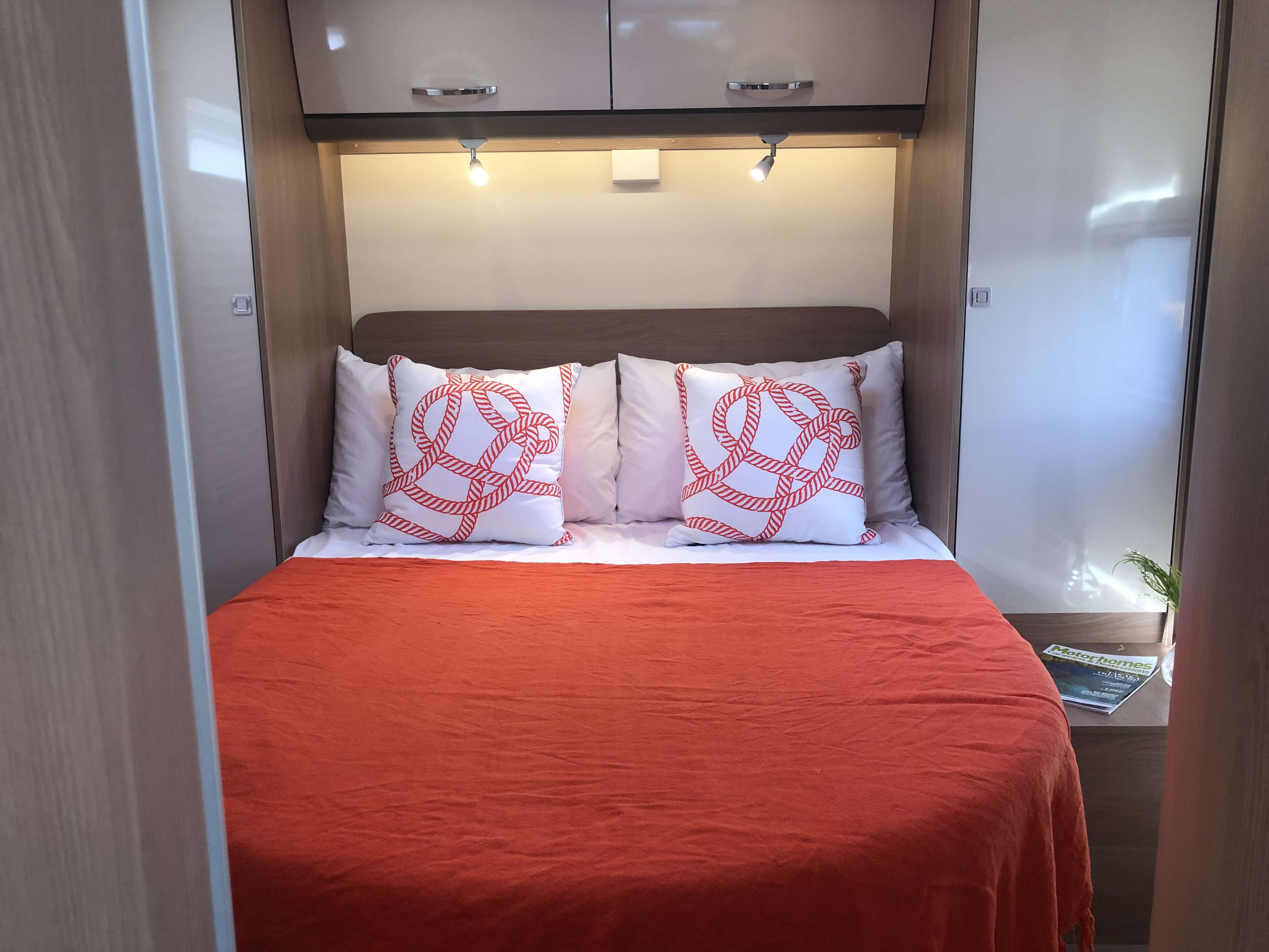 Wilderness 2018 Lyseo T700 motorhome interior bed
