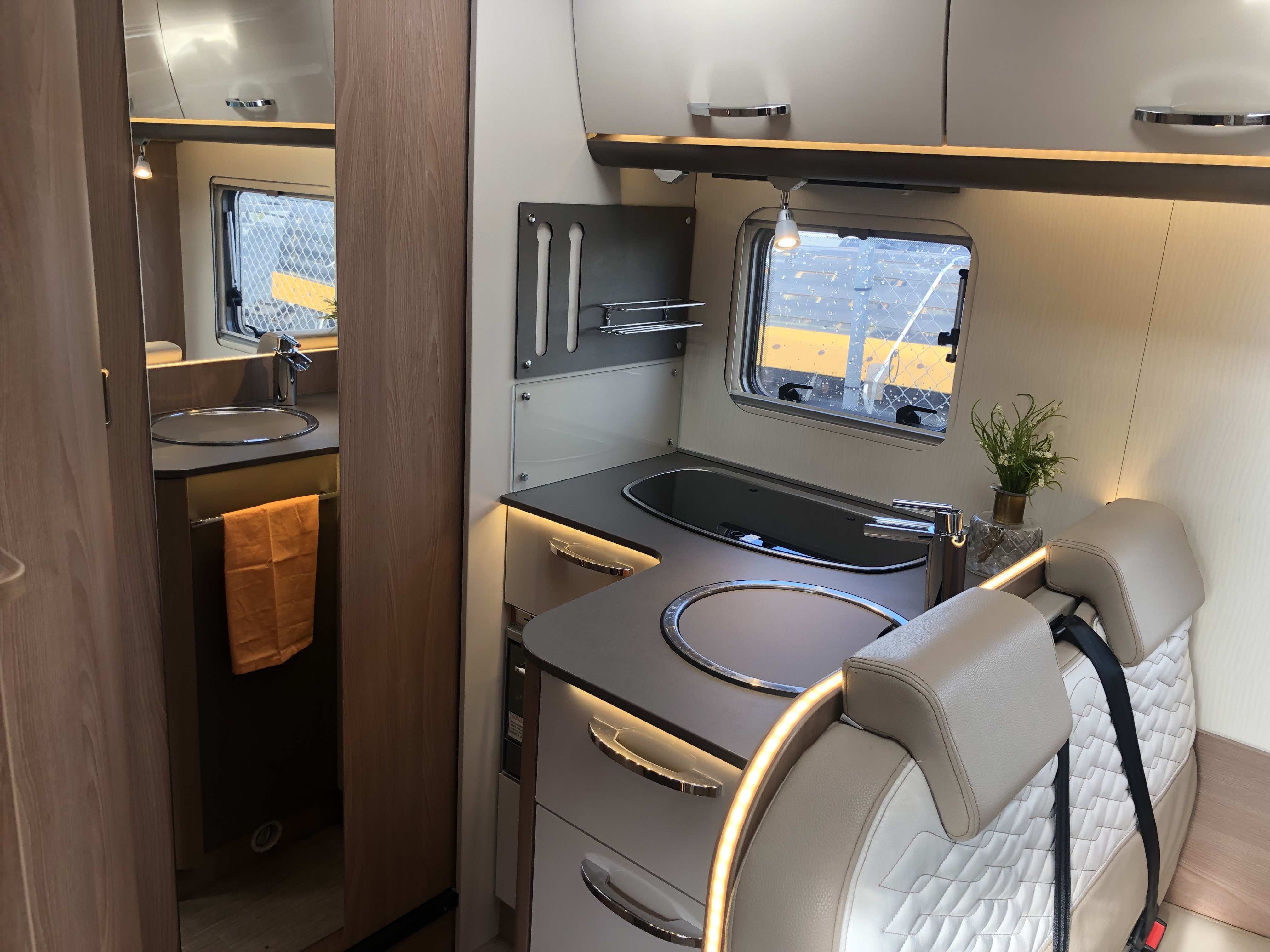 Wilderness 2018 Lyseo T700 motorhome interior kitchen