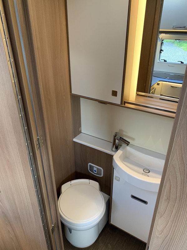 Wilderness 2019 Lyseo T734 motorhome interior bathroom