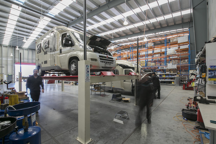 SmartRV and our highly trained mechanics SmartRV and it's highly skileld European-trained mechanics are here to provide your motorhome a top-notch service.